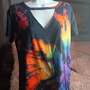 Women's Black And Contrast Tie Dye Size Medium With Keyhole Front V Neck